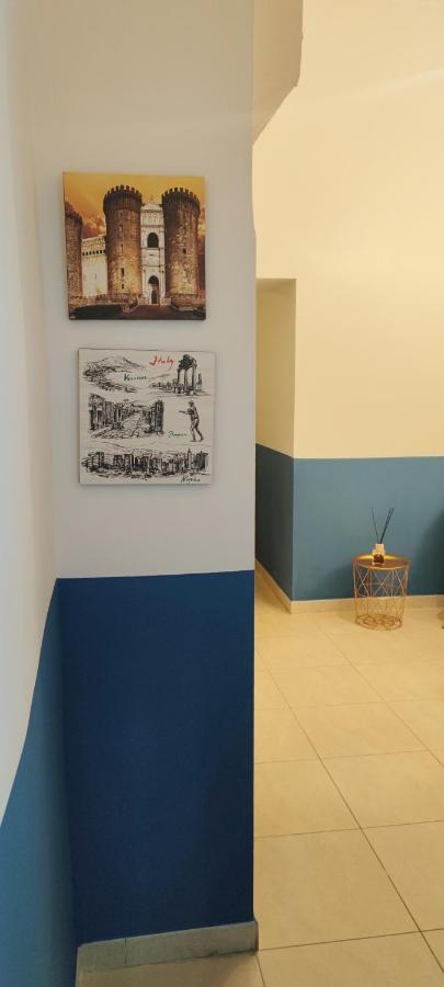 Domus Luigi Leone Bed & Breakfast Napoli Bagian luar foto