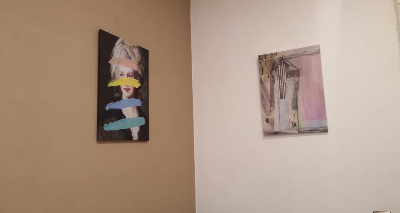 Domus Luigi Leone Bed & Breakfast Napoli Bagian luar foto